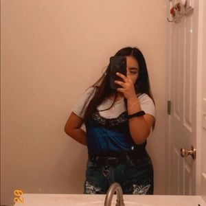 Meet your Posher, Leslie